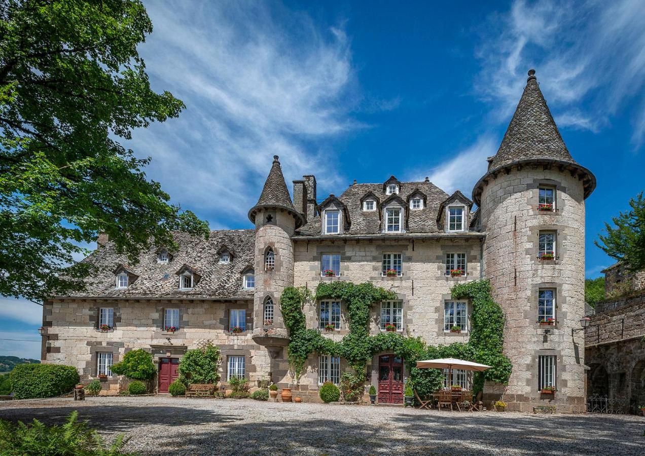 Chateau De Courbelimagne, Raulhac - B&B