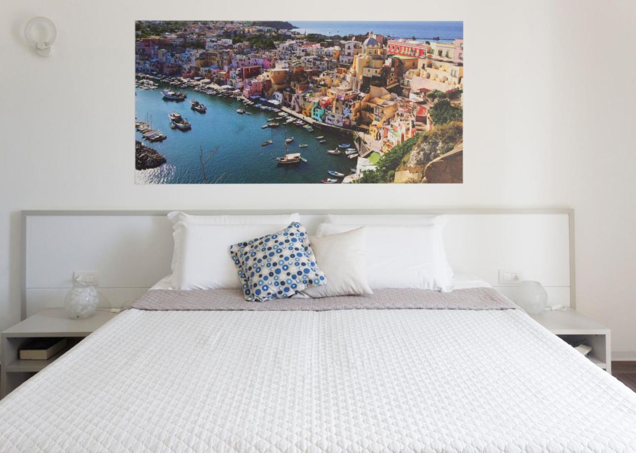 Rooms Stazione Centrale - Chambres d’hôtes Naples