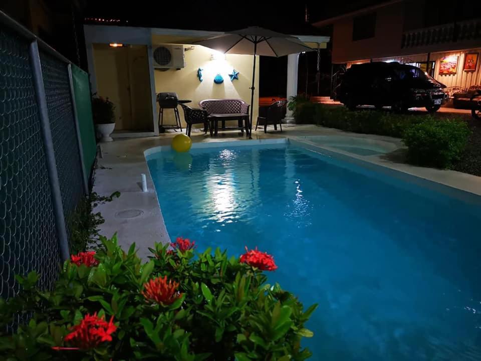 Hospedaje La Galerie - B&B Puerto Cortés