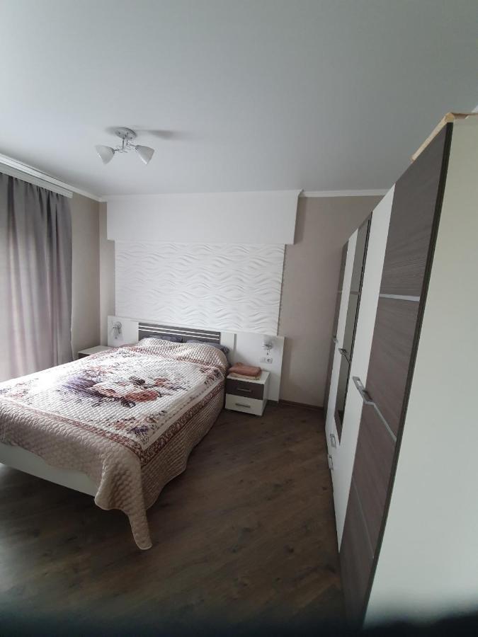 B&B Lutsk - Апартаменти Лесі Українки, Замок - Bed and Breakfast Lutsk