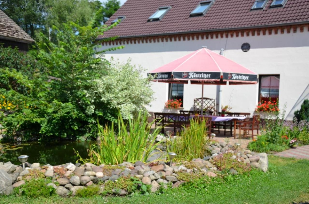 B&B Beeskow - Storchennest an der Spree in Radinkendorf - Bed and Breakfast Beeskow