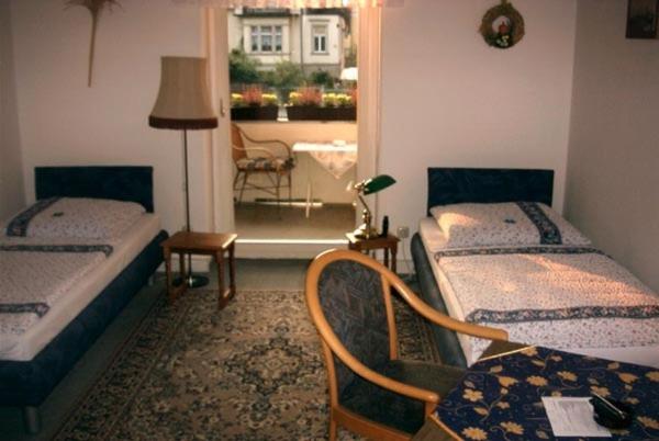 Basic Double Room with External Bathroom