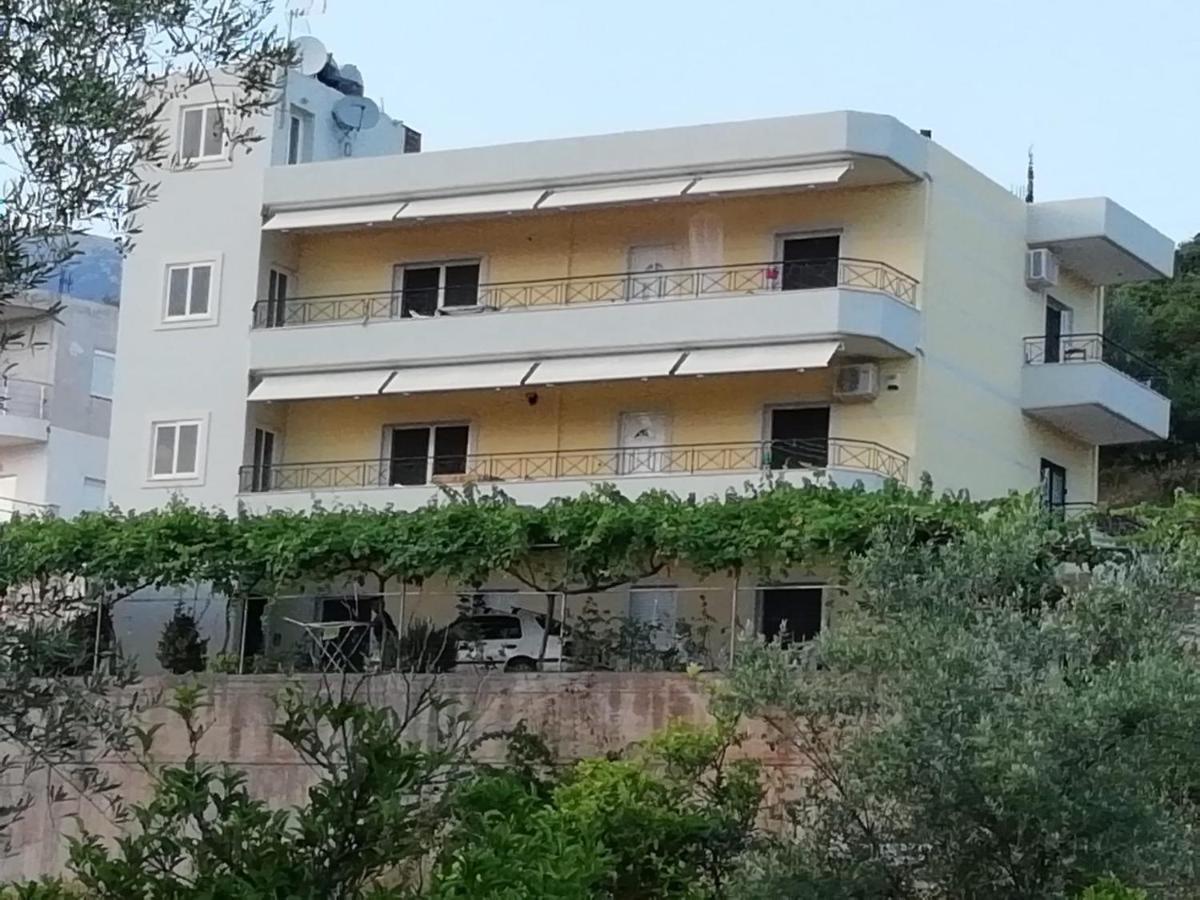 Villa Katerina - B&B Himarë