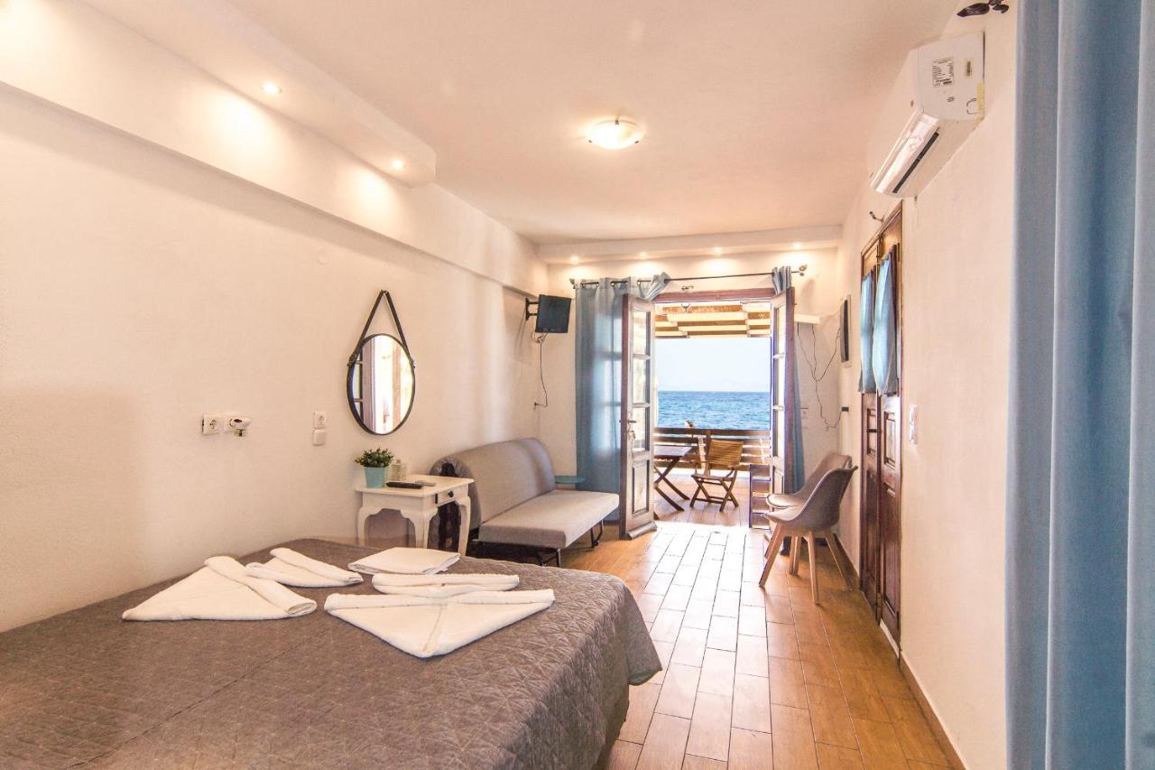 Triple Room with Sea View
