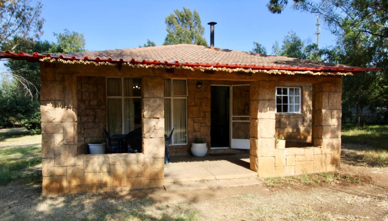 Rock Cottage Golfview Lodge - B&B