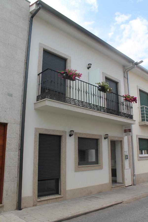 Residencial Kuarenta&Um - Chambres d’hôtes Barcelos