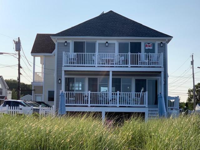 Oceanfront Apartment