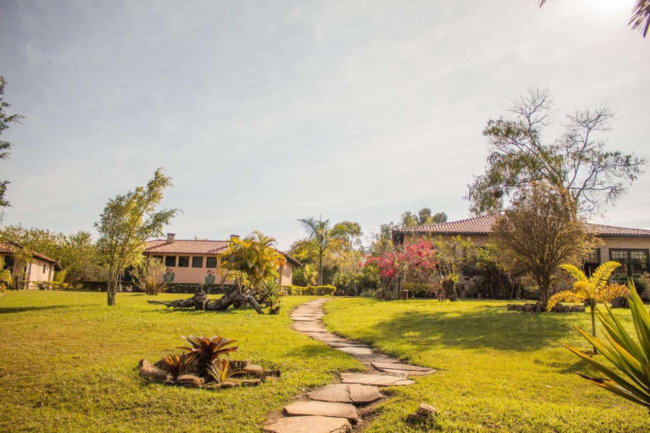 Verdes Em Cantos Pousada - B&B