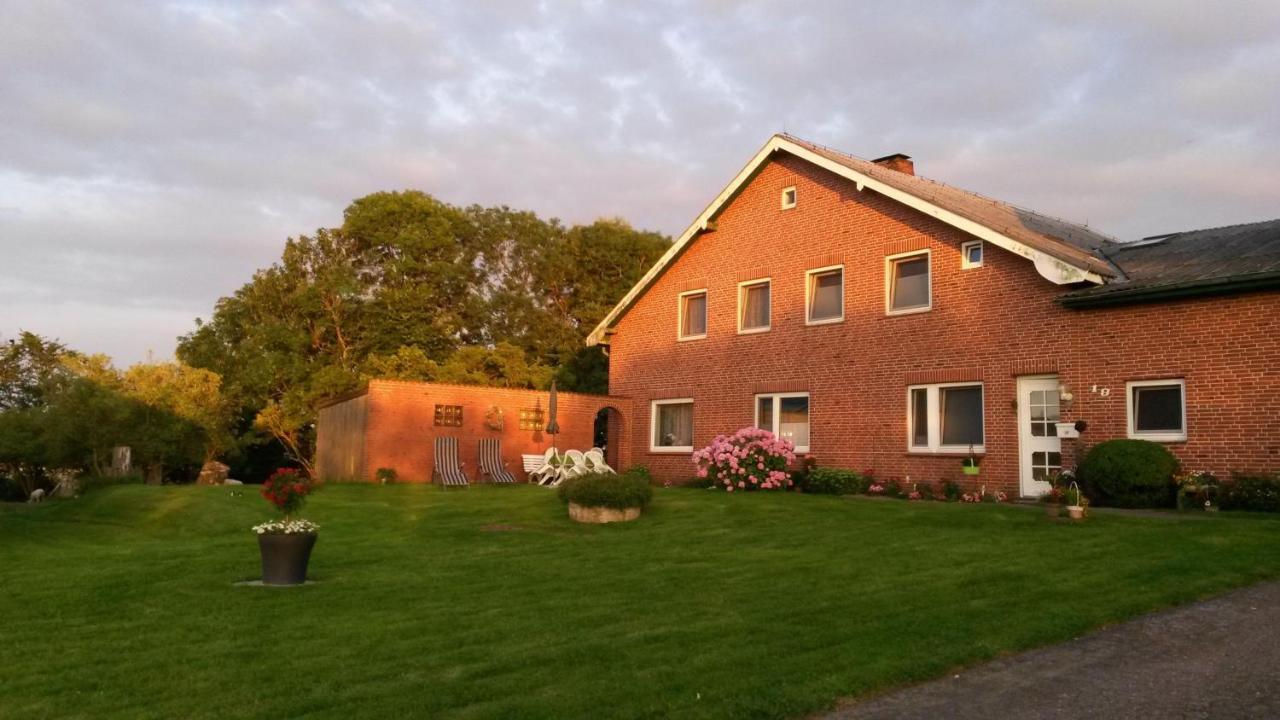 B&B Vollerwiek - Ferienhof Friedenshof Hafer - Bed and Breakfast Vollerwiek