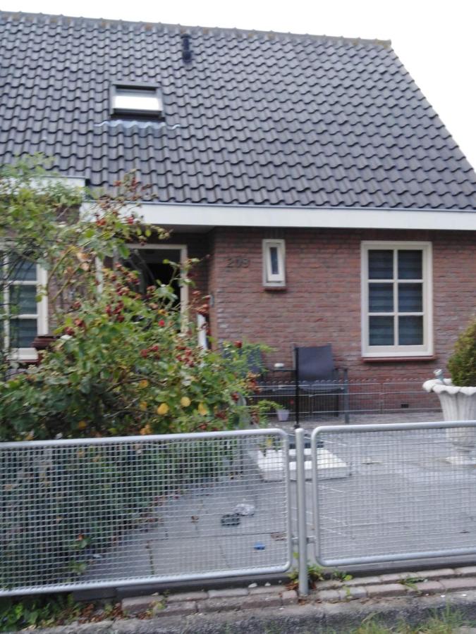 Dendolili room - B&B Amsterdam