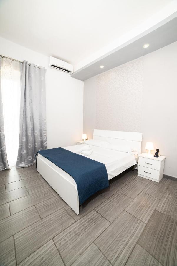Habitación Triple con balcón