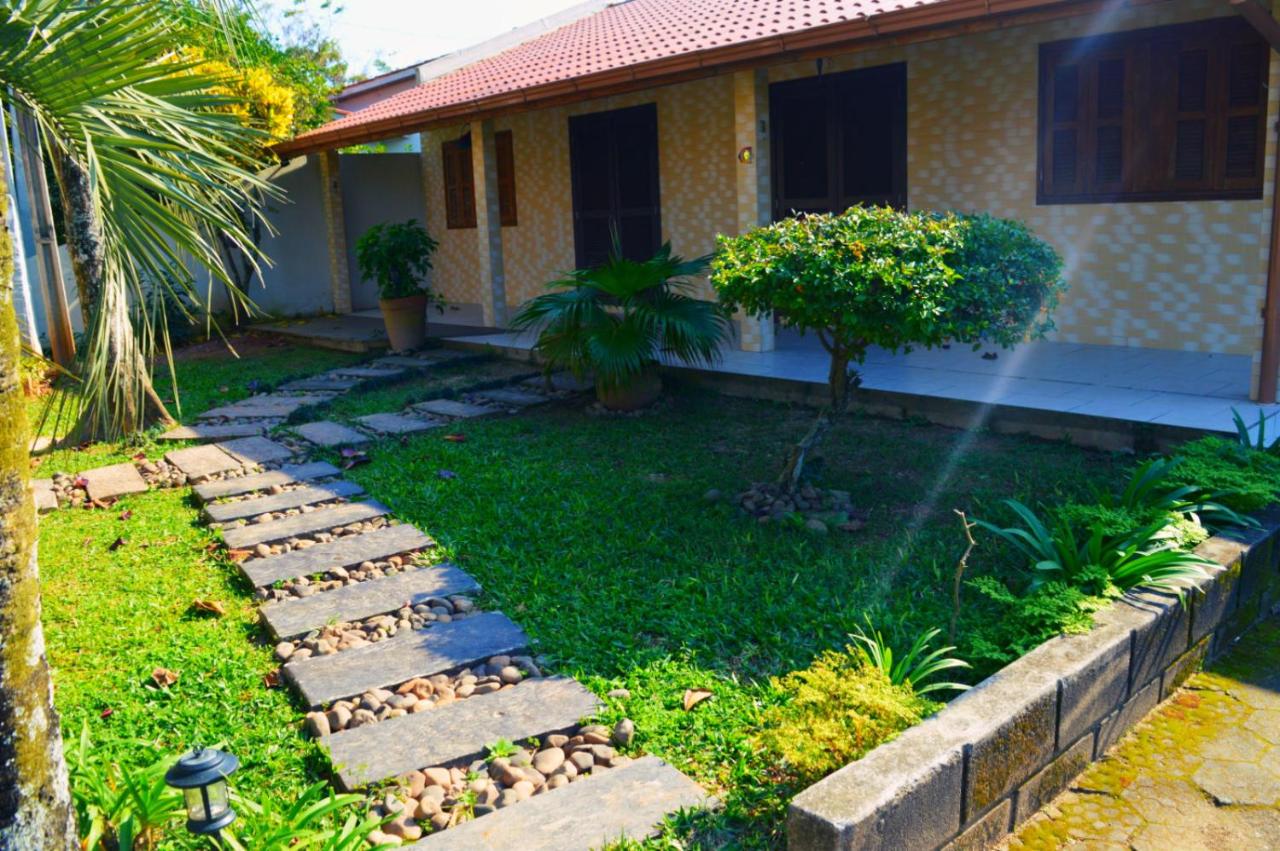 Chalé Principal - Praia da Ferrugem - B&B