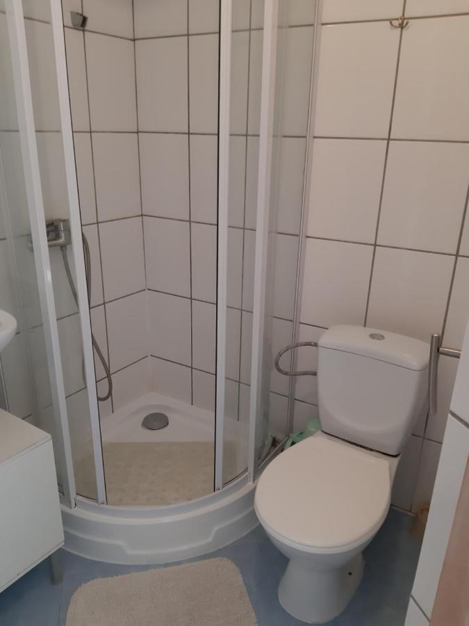 Economy Triple Room