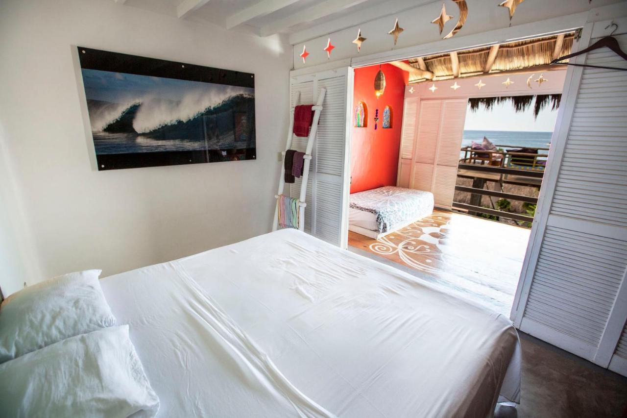 Standard Twin Room with Sea View