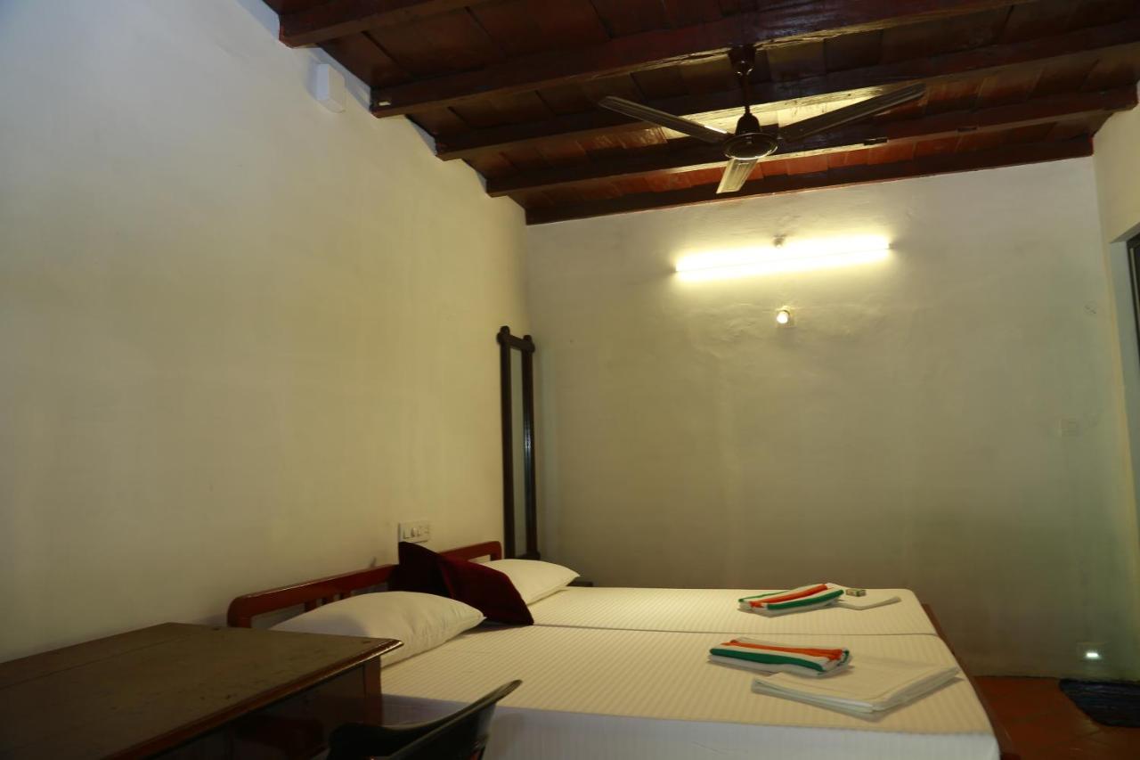 Chambre Double Standard avec Ventilateur