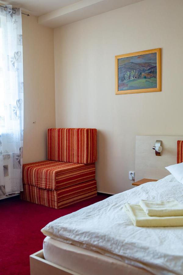 Classic Single Room with Extra Bed