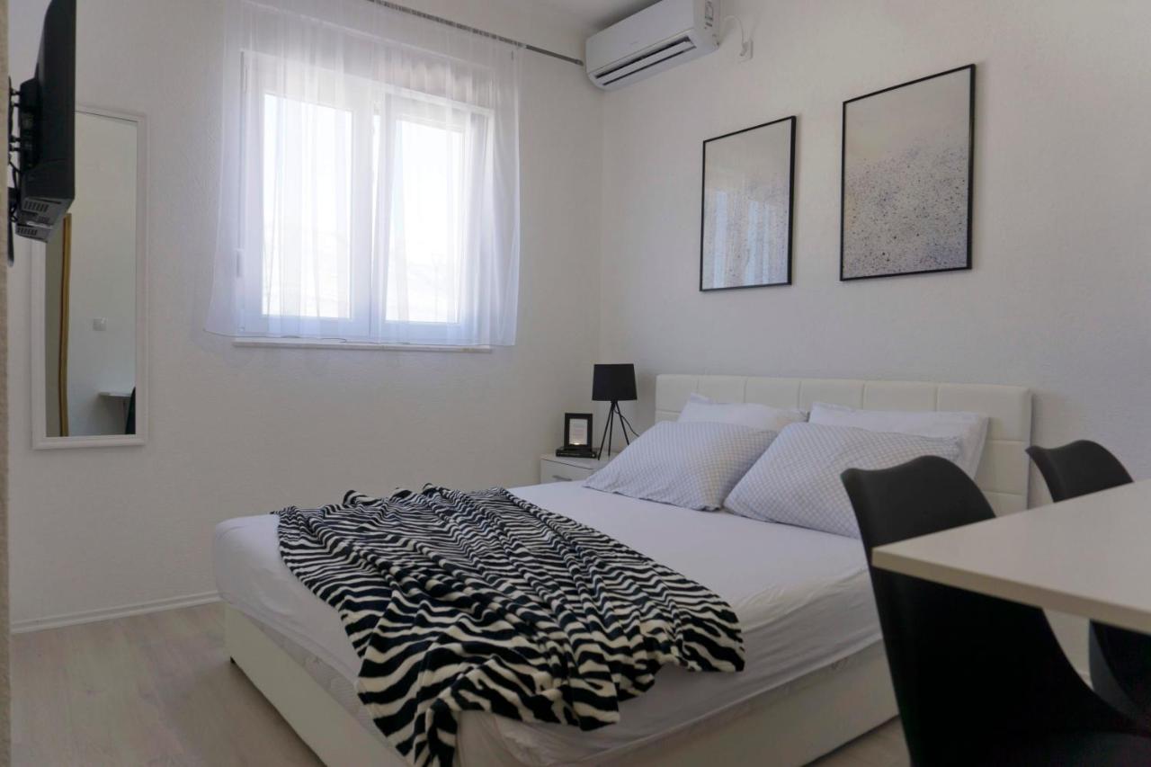 Apartmani OGI 1 - B&B