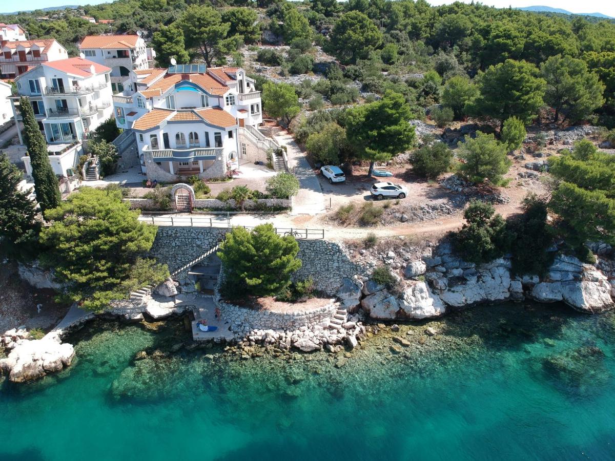 Apartments Villa Maria - Ferienwohnung Brodarica