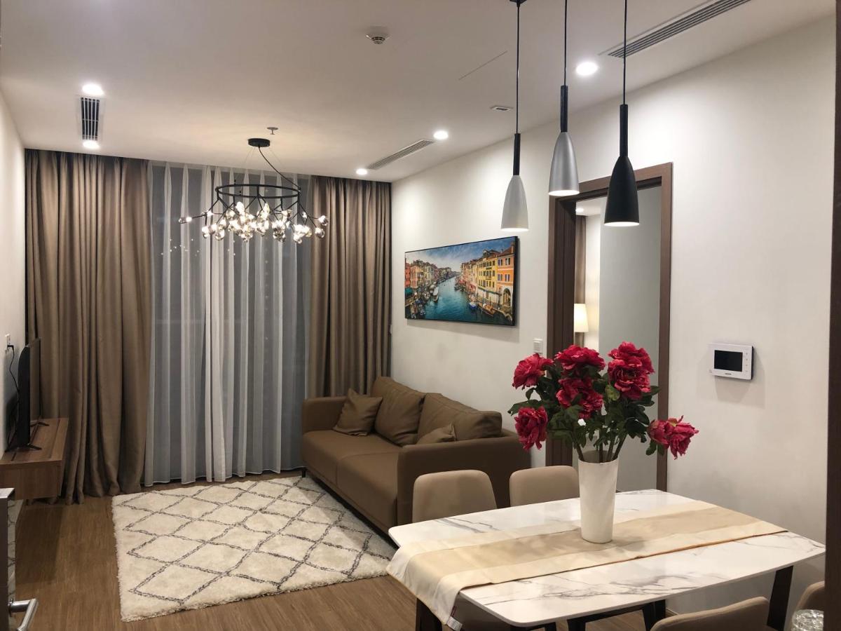 B&B Hanoi - Luxury Condotel 2BR Vinhomes Skylake Keangnam - Netflix free - Bed and Breakfast Hanoi