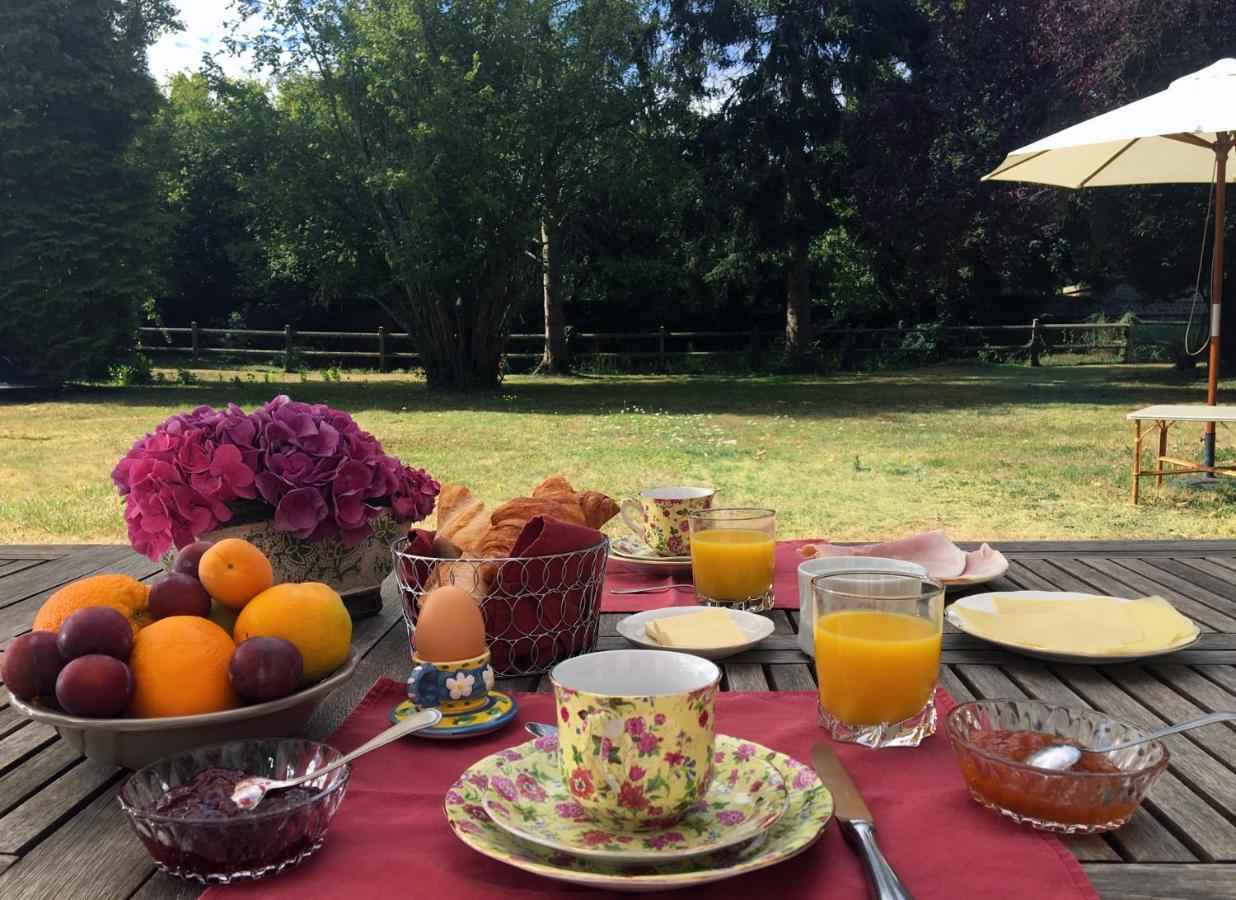 AU MANOIR DE LA BARRE - Bed and Breakfast