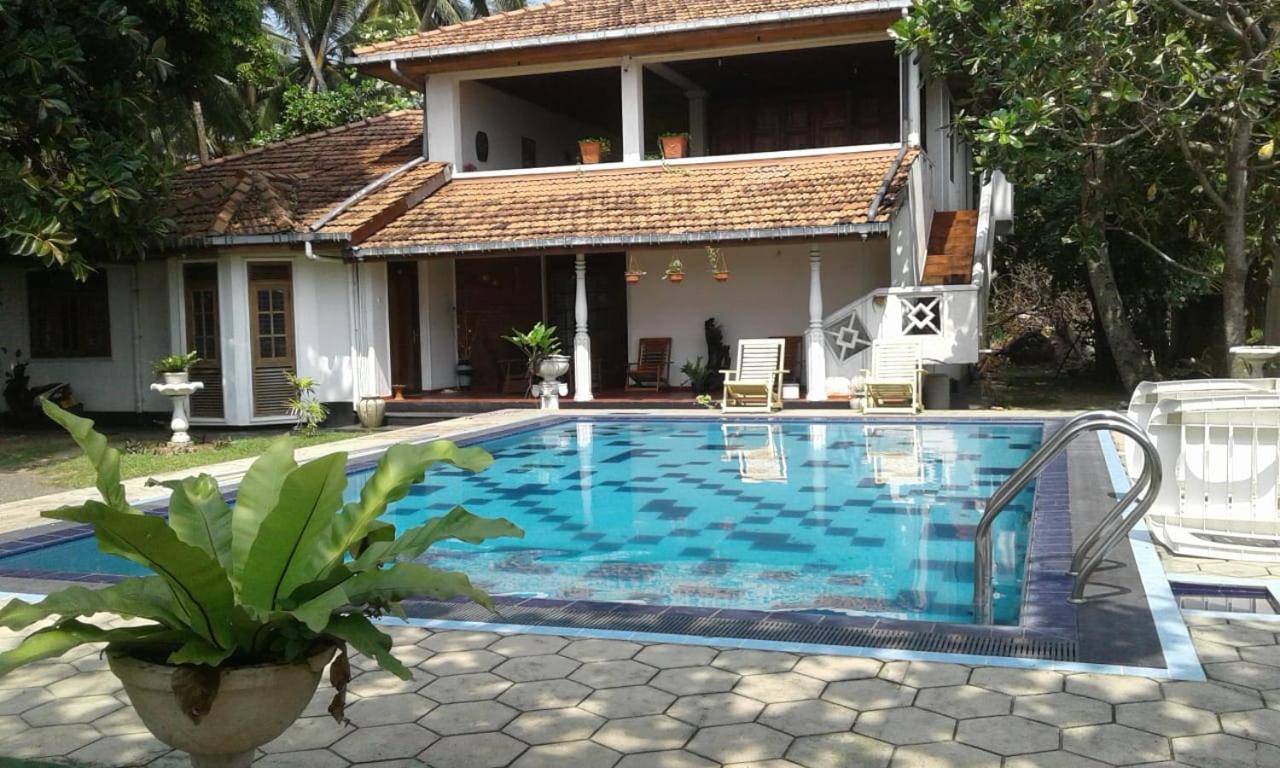 B&B Hikkaduwa - Villa Sea Sprays - Bed and Breakfast Hikkaduwa