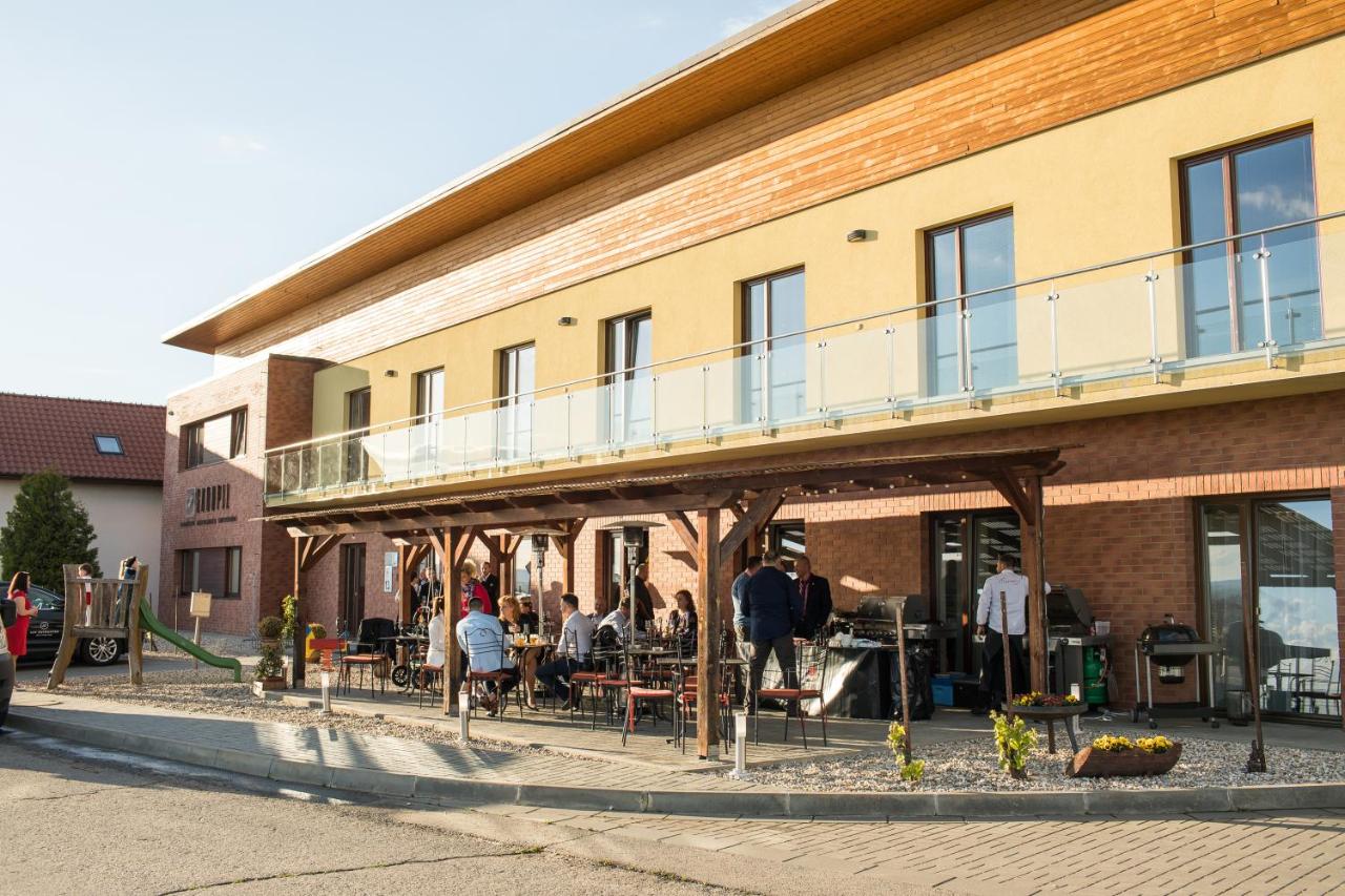 Rodinné Vinařství Skoupil - B&B Velké Bílovice