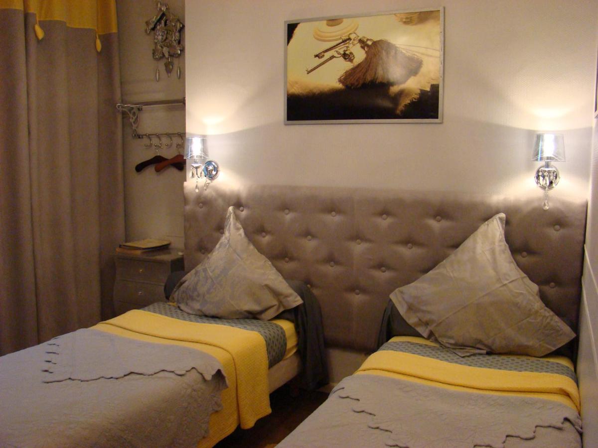 Tweepersoonskamer met 2 Aparte Bedden