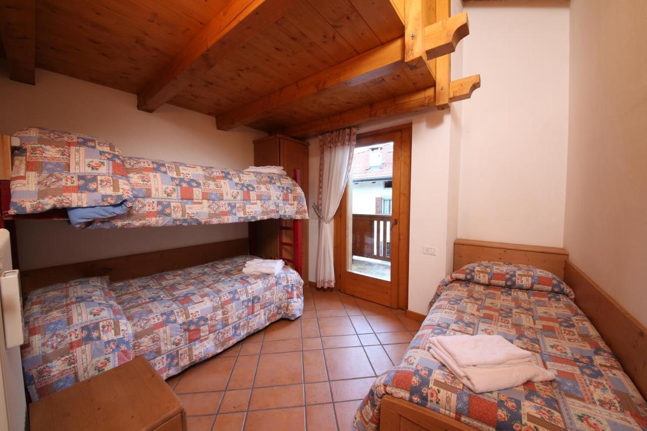 Three-Bedroom Apartment with Balcony