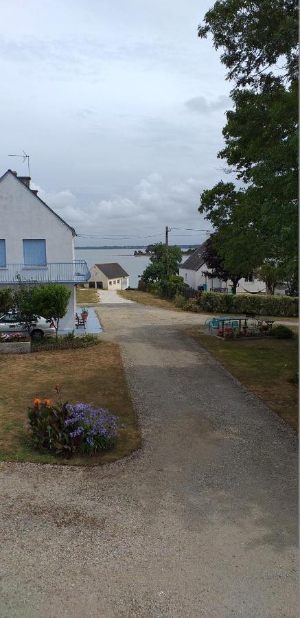Au calme, les pieds dans l'eau, 106 Route de la Pointe de Ruault 56370 SARZEAU - Chambres d'hôtes Sarzeau