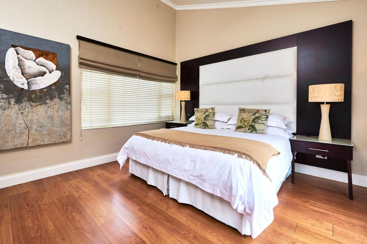 Kamer met Kingsize Bed