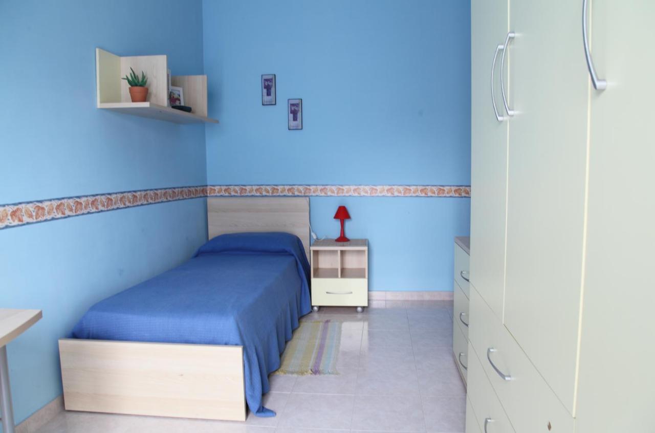 Single Room with Shared Bathroom