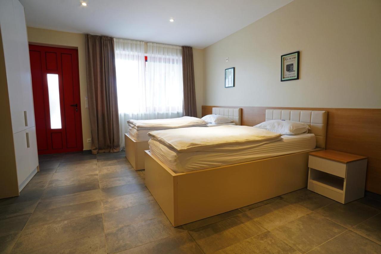 Nava Motel SELF CHECK-IN - B&B Wiener Neustadt