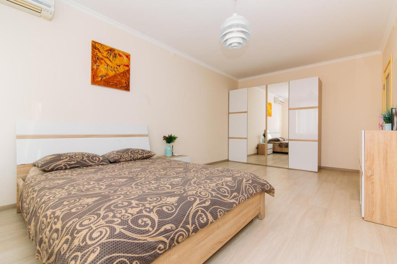 Luxury studio apart-hotel in Centre 2 room - B&B Sumy