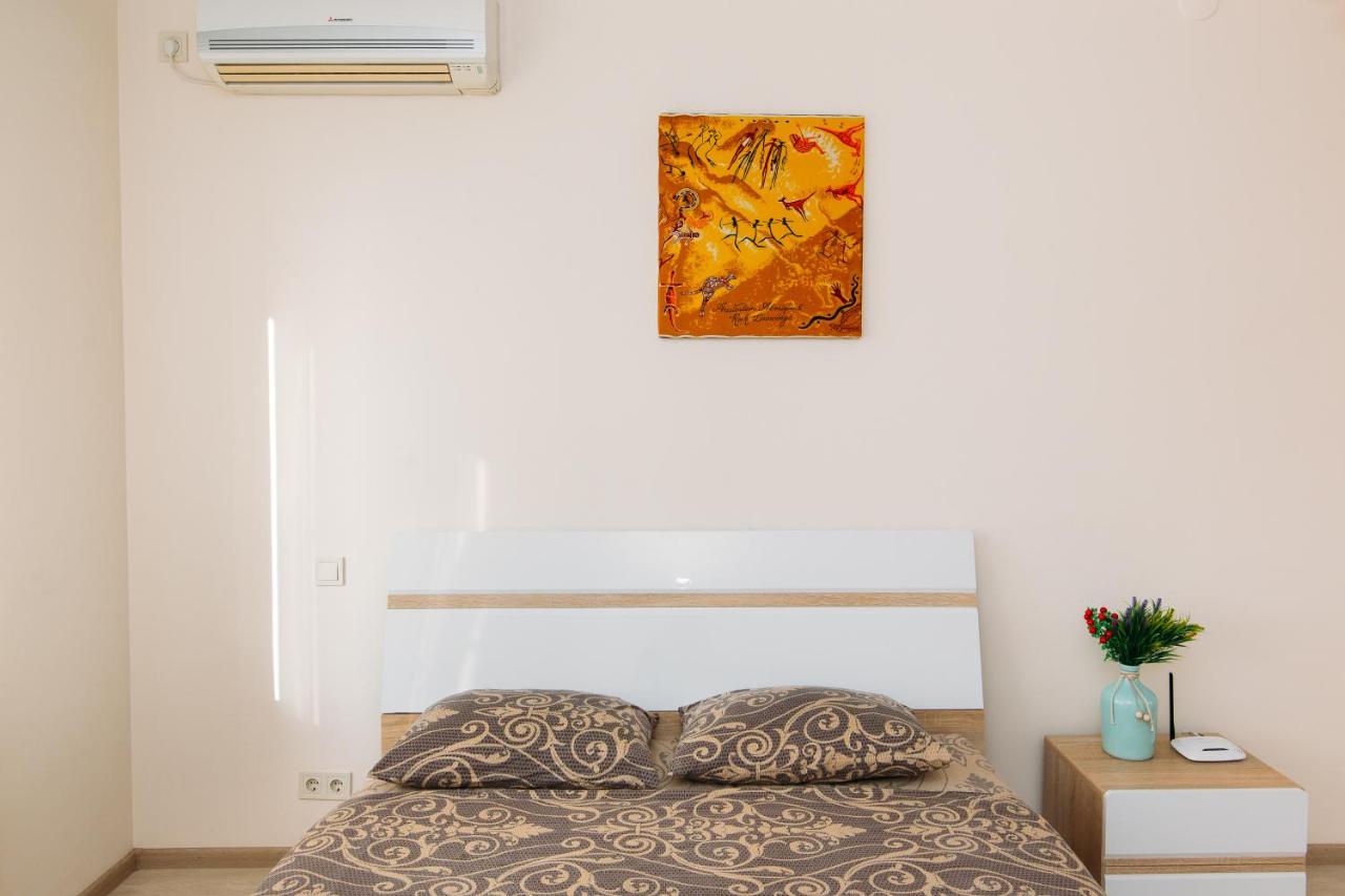 Luxury studio apart-hotel in Centre 2 room - B&B Sumy