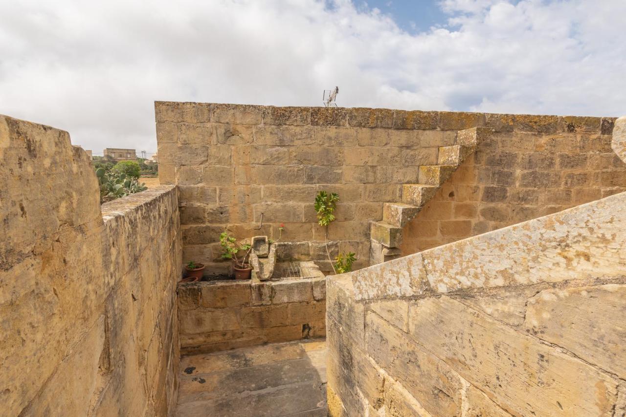 400YR Farmhouse in Xaghra Gozo - Separate Rooms - B&B Xagħra