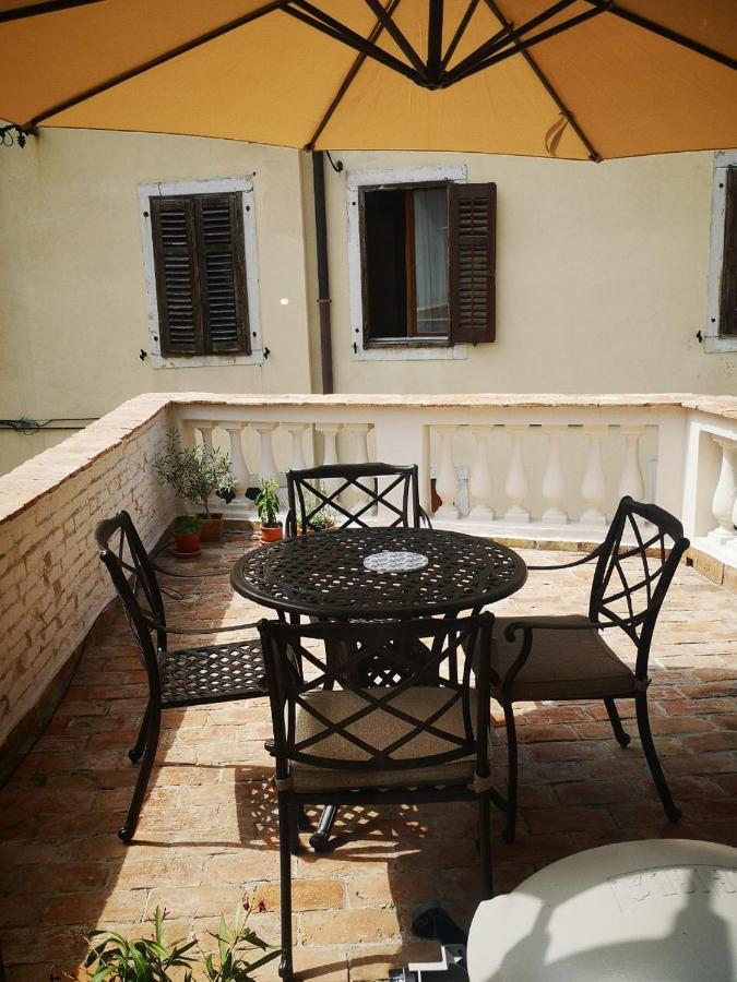 Apartment mit Terrasse