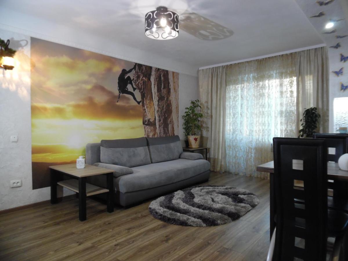 B&B Chmelnyzkyj - Студия в Центре СКАЛА - Bed and Breakfast Chmelnyzkyj