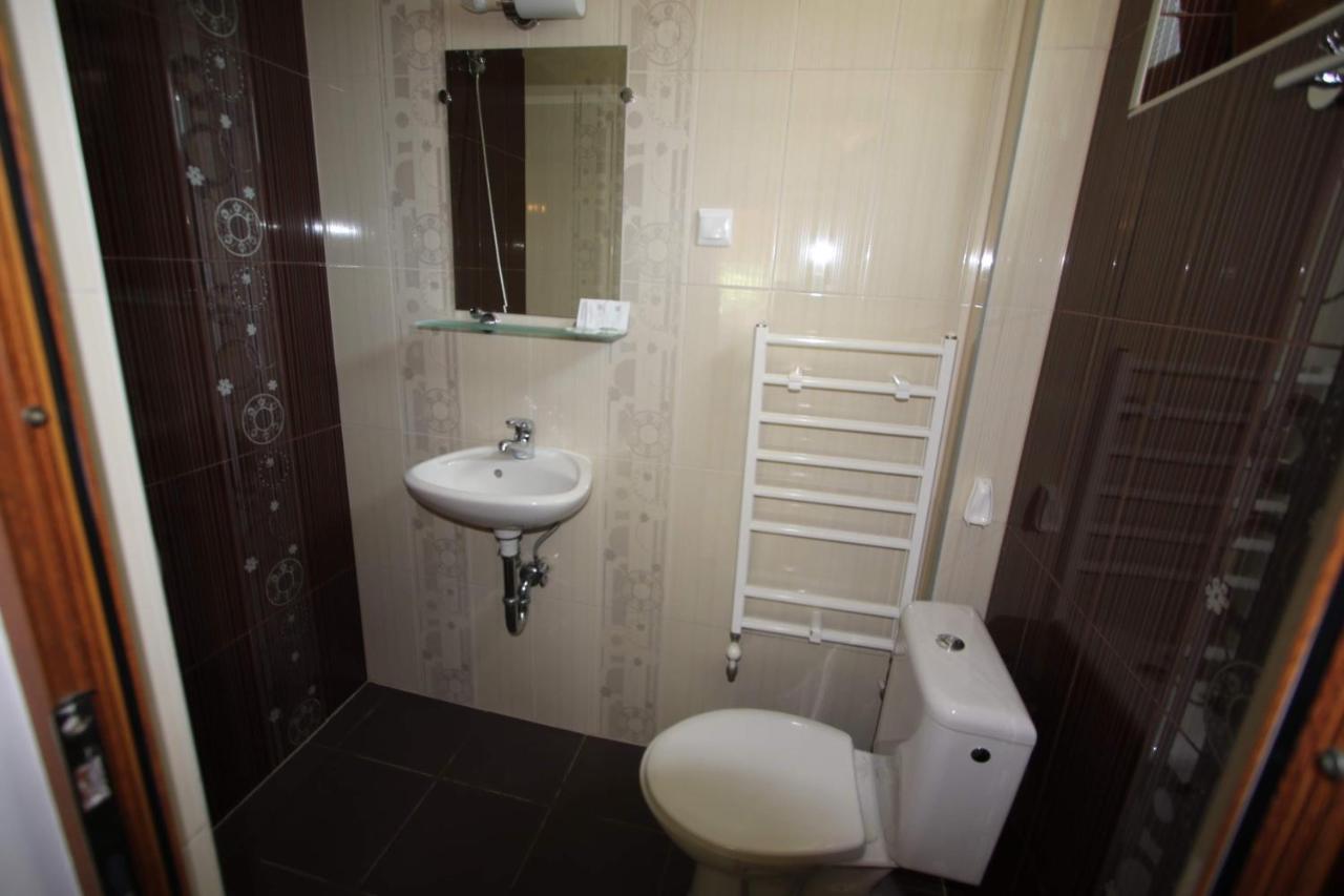 Triple Room with Shower