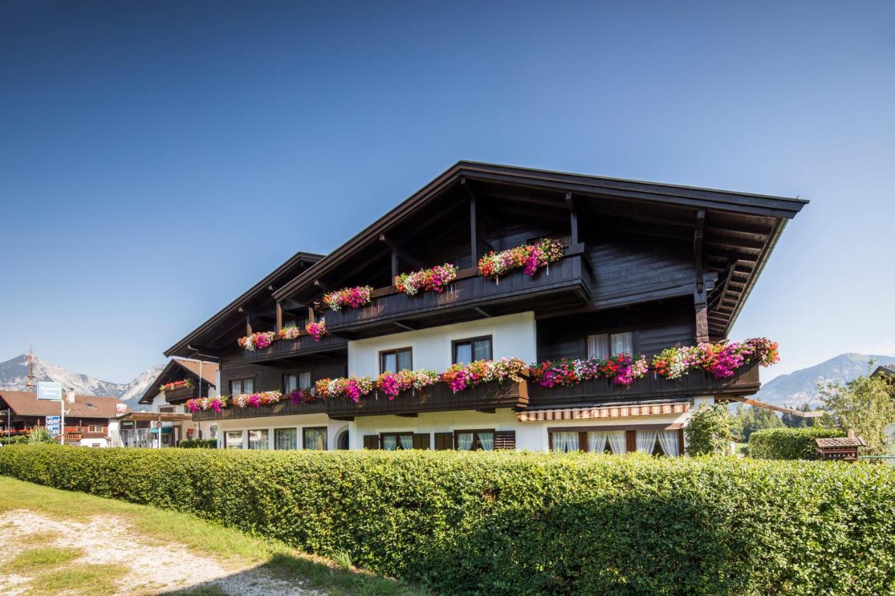 Pension Rofan - B&B