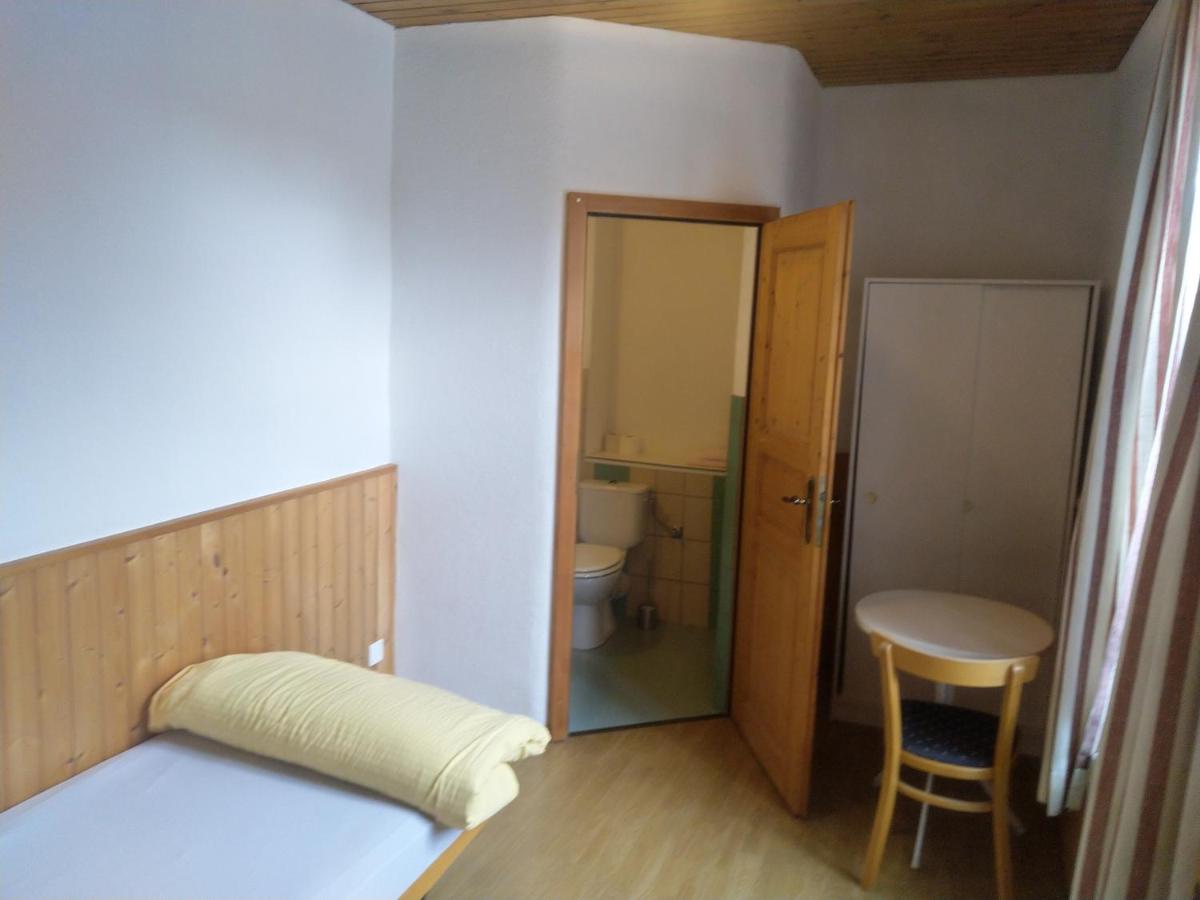 Eenpersoonskamer met Gedeelde Badkamer