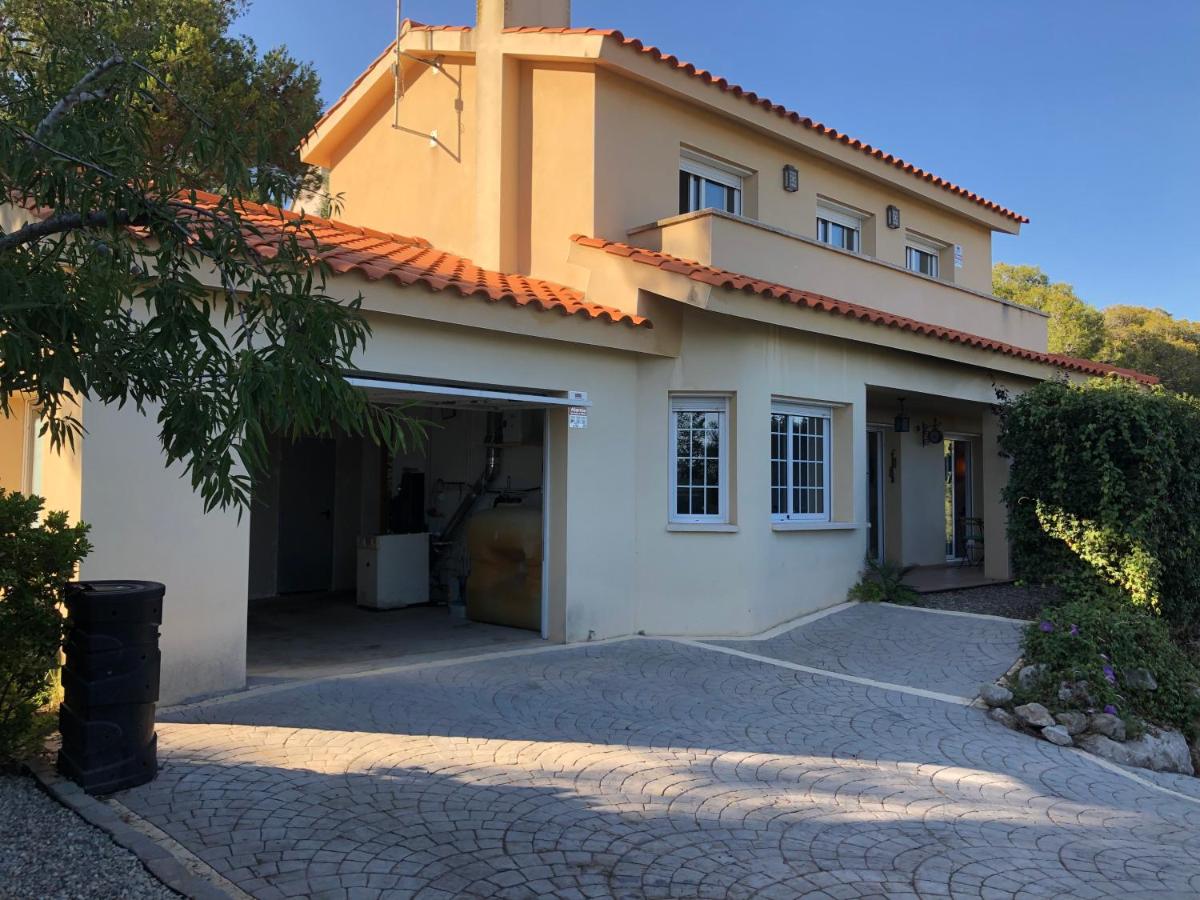 Casa Bella Vista en montaña con vistas al mar y piscina privada - Chambres d'hôtes Cunit