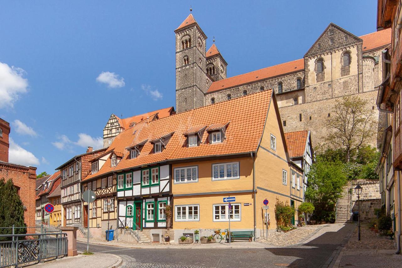 B&B Quedlinburg - Apartments Unter Dem Schloß - Bed and Breakfast Quedlinburg