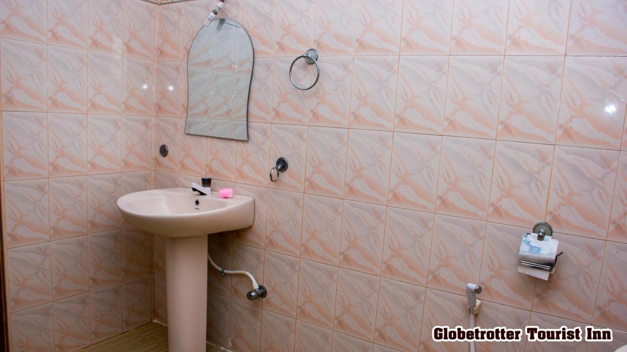 Camera Tripla Standard