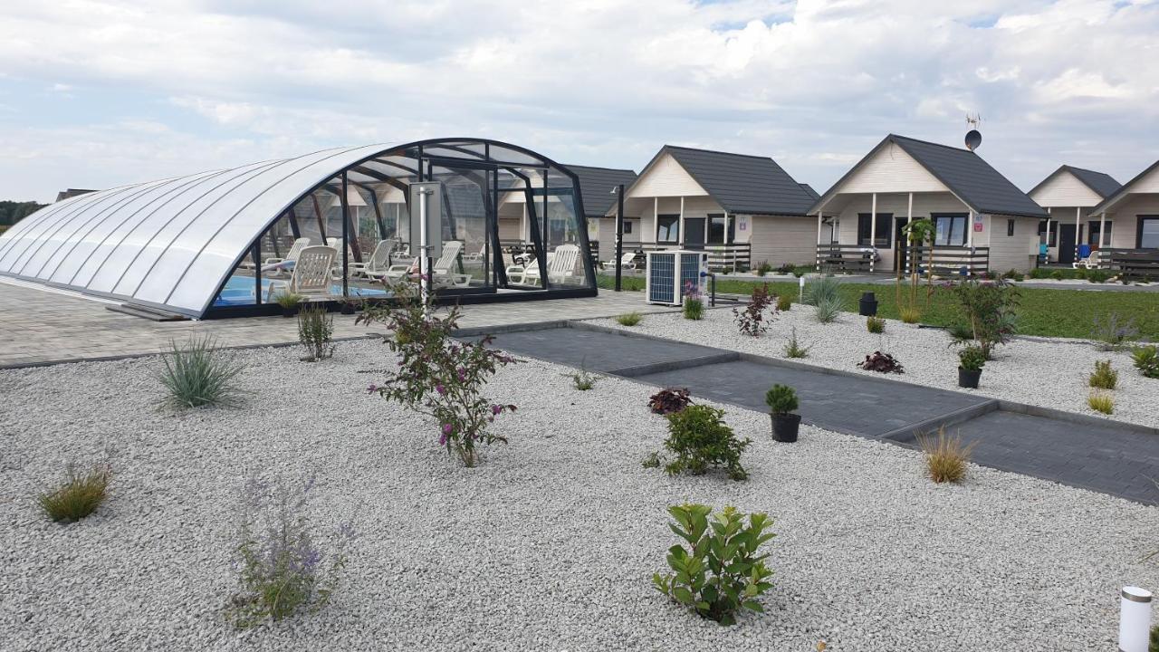 Domki Letniskowe Biała Perła - B&B