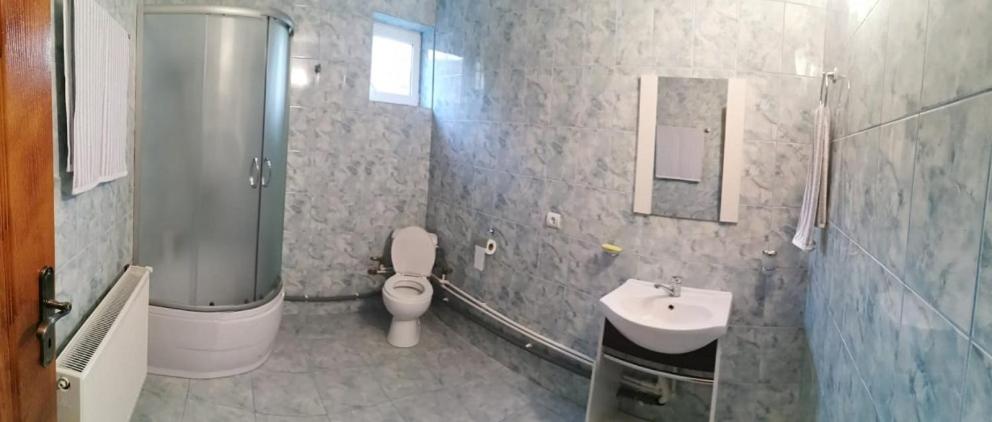 Pensiunea Alex & Andry - B&B