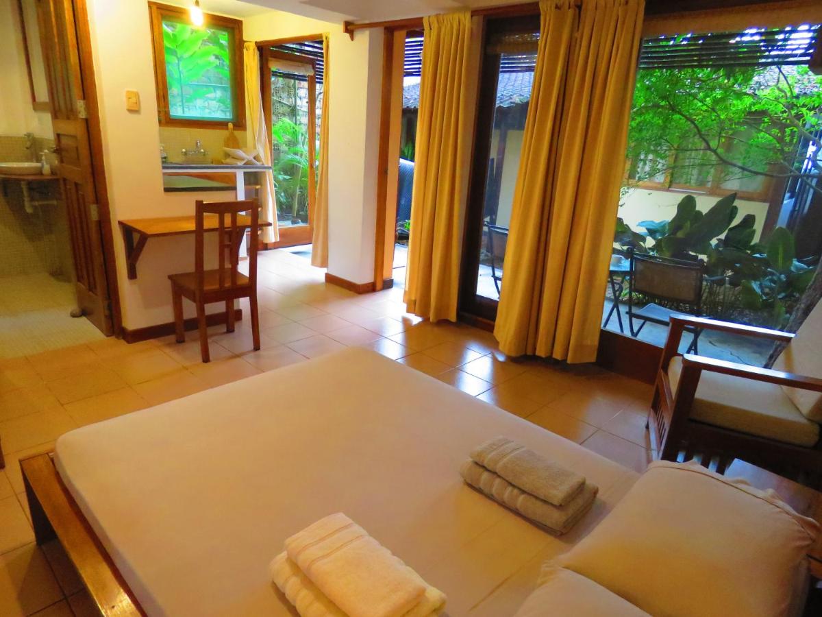 Studio Apartment with Garden View