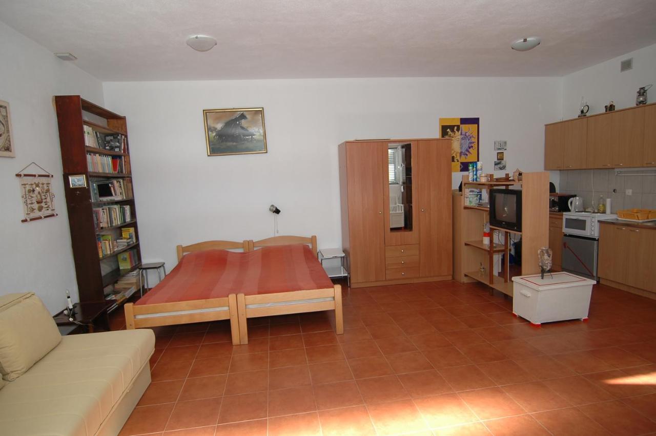 Studio with Sea View