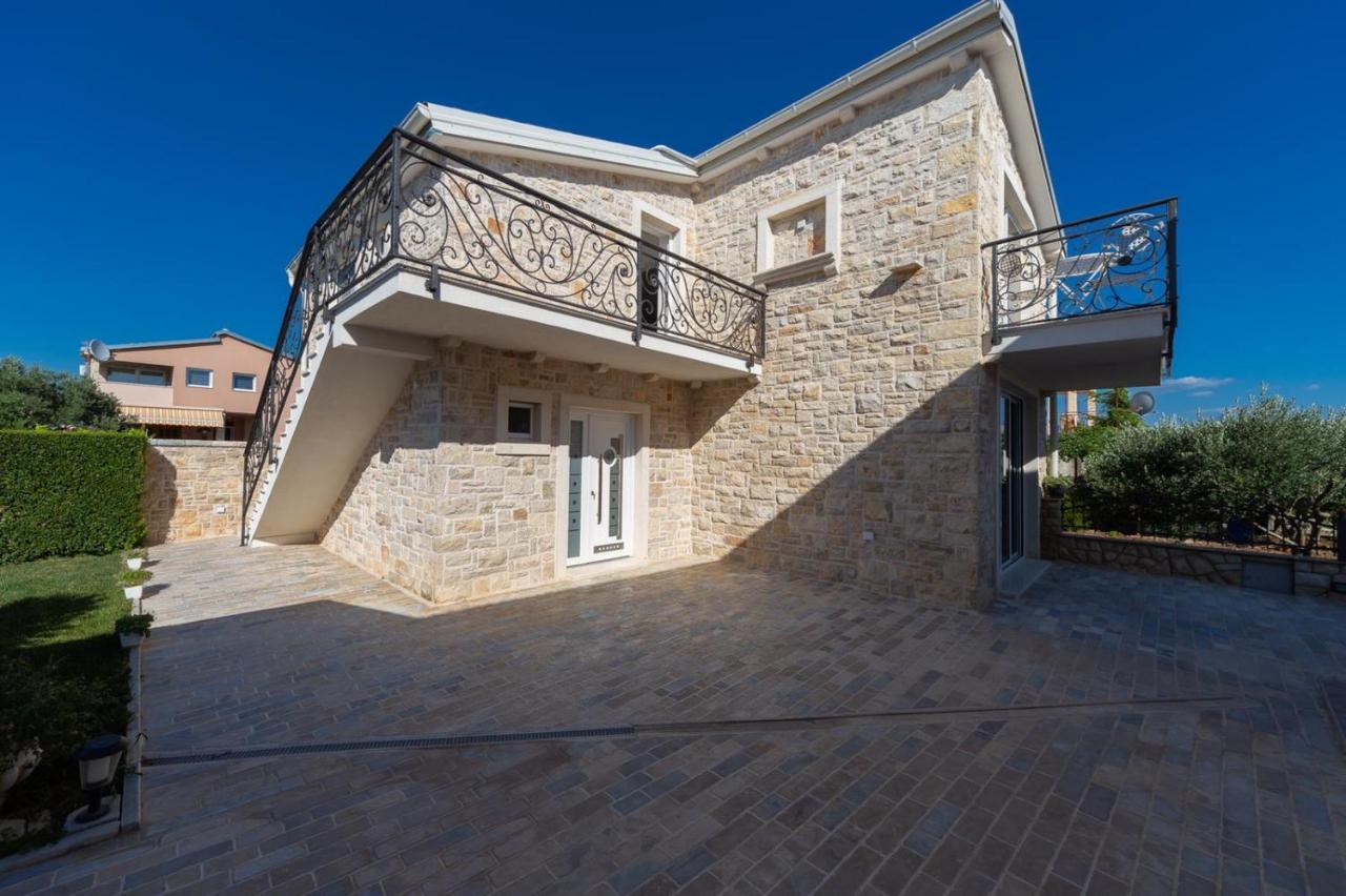 Apartment Antonio - B&B Biograd na Moru