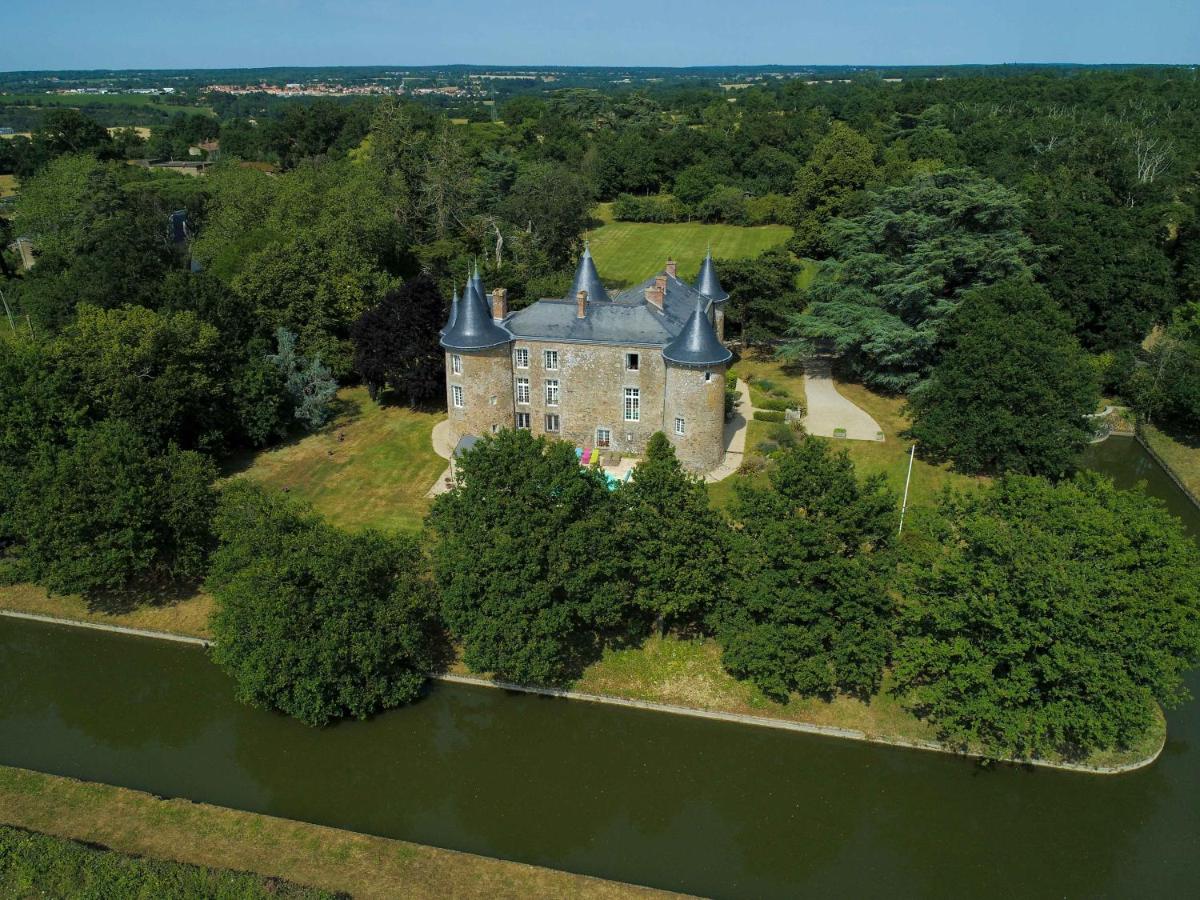 B&B Maulévrier - Château De La Frogerie - Bed and Breakfast Maulévrier