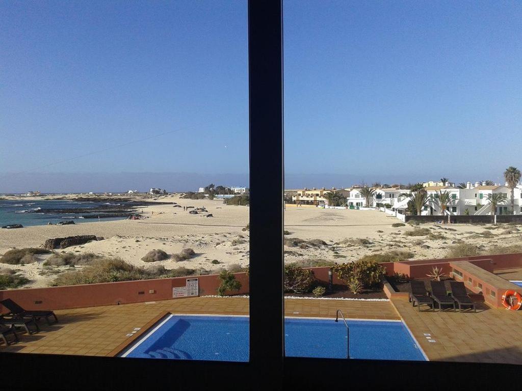 Marfolin 11 Beach Front apartment with sea views from every room - B&B Cotillo